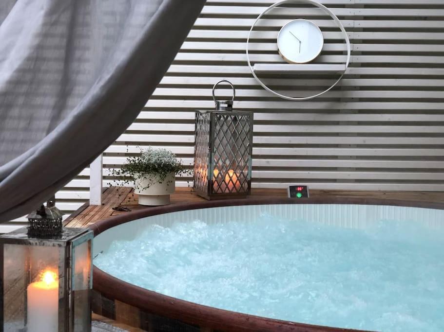 Snowcrystal Home With Jacuzzi And Sauna Рованиеми Экстерьер фото