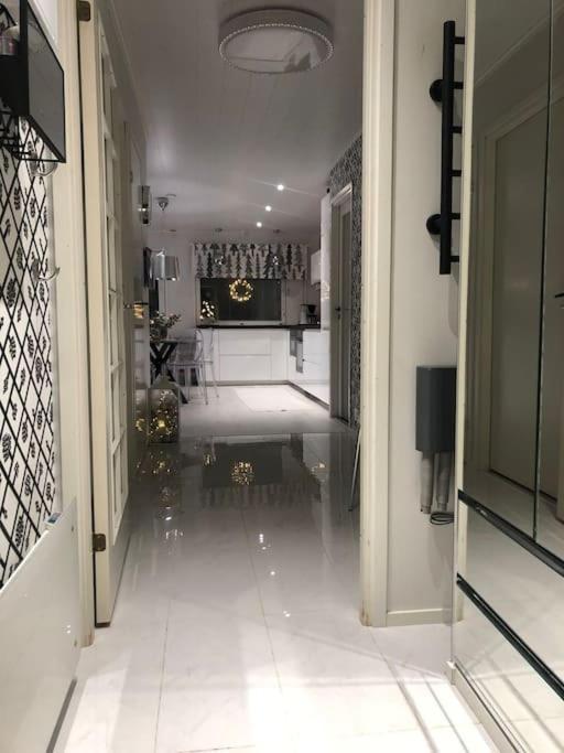 Snowcrystal Home With Jacuzzi And Sauna Рованиеми Экстерьер фото